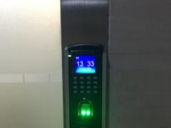 深圳科技園區門禁考勤系統安裝與維修全攻略——以南山科技園玻璃雙門為例